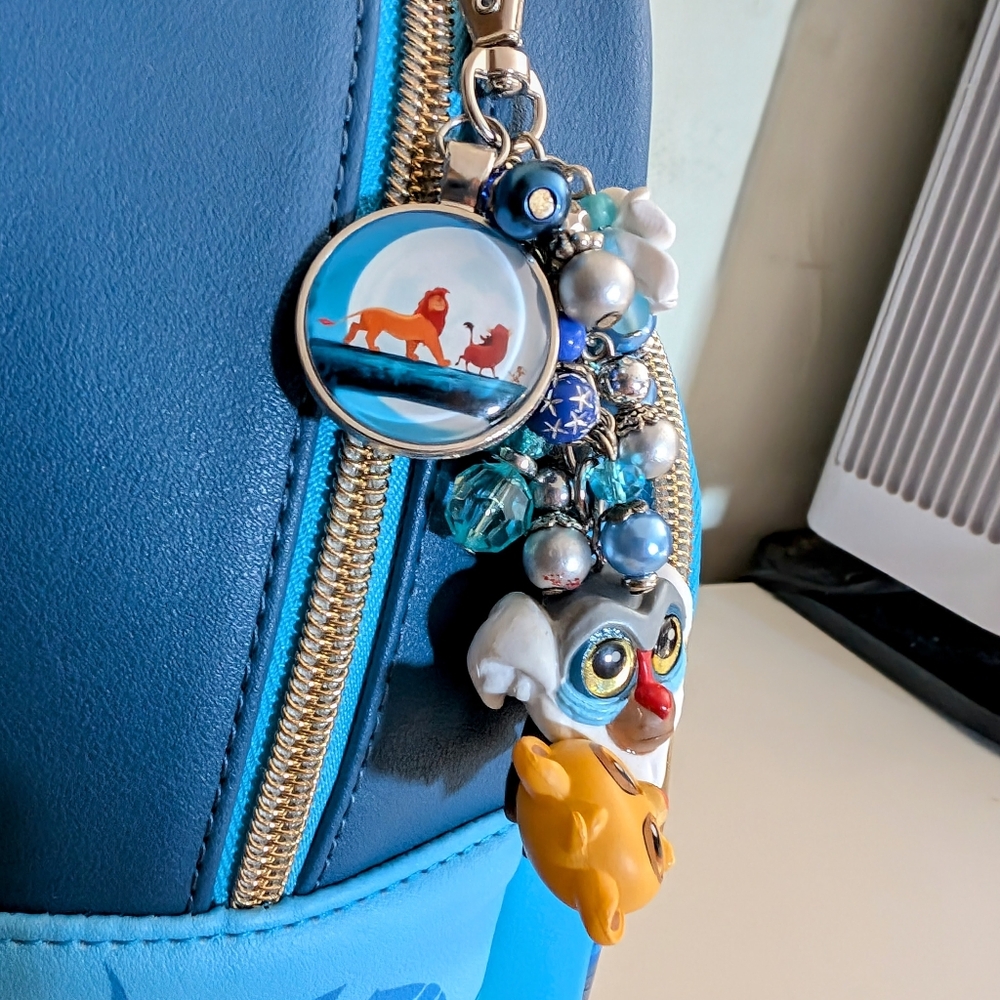 Loungefly Disney The Lion King Hakuna Matata Moon Mini Backpack, Wallet& CHARM - Picture 8 of 16